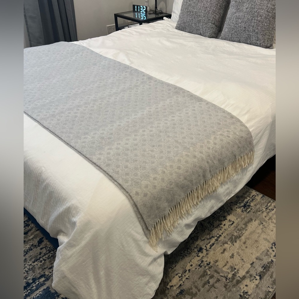 Elegant Cream Throw Blanket - Picture 3 of 6